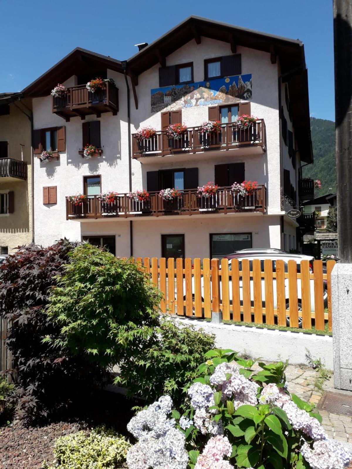 Casa Salvaterra Affittacamere Pinzolo Exterior photo
